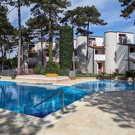 Holiday Village Lignano Sabbiadoro Exterior photo